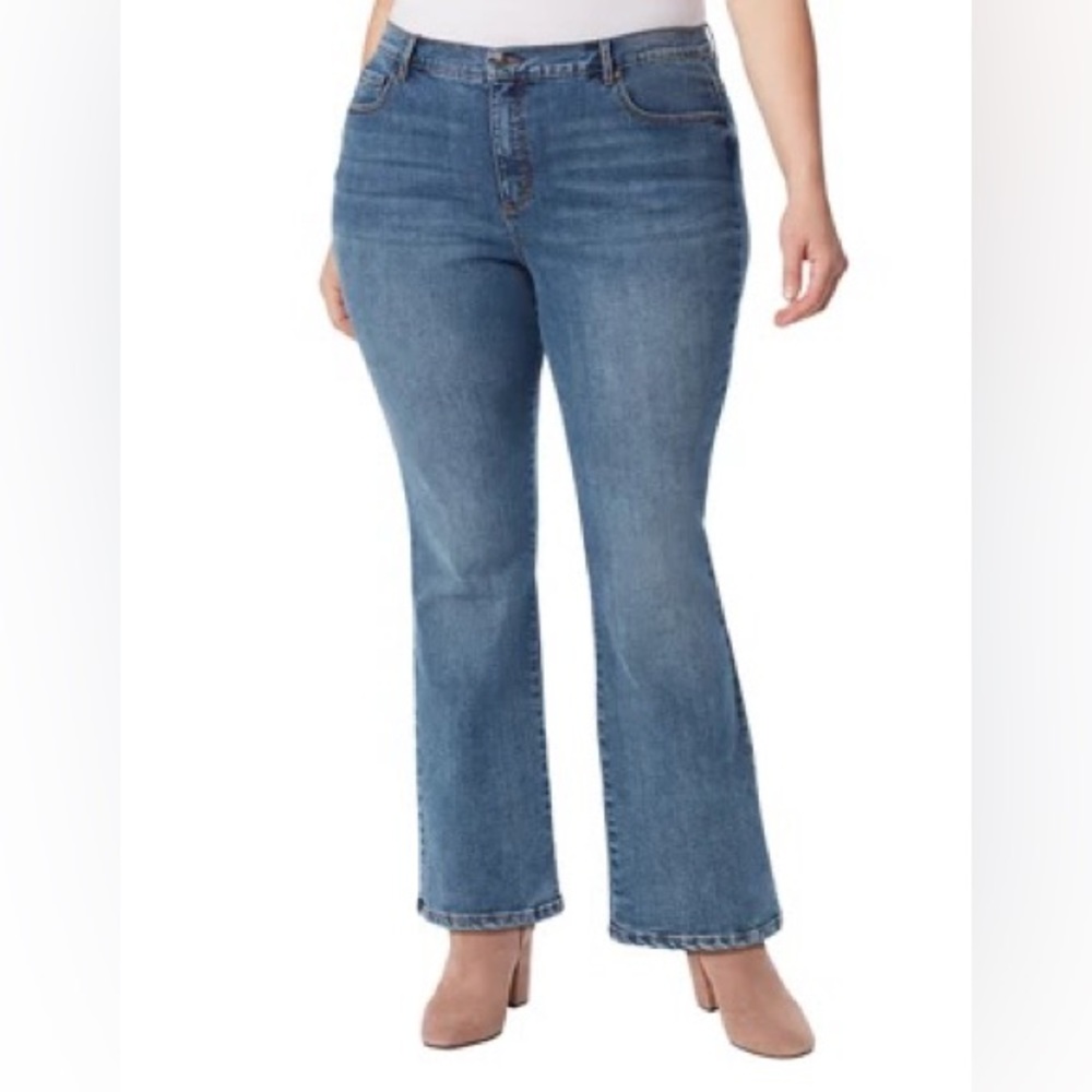 Gloria Vanderbilt Amanda Bootcut Jeans SHORT